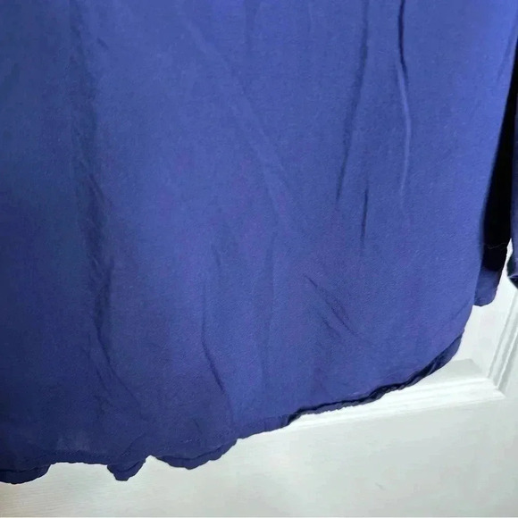 Old Navy Blouse Semi-sheer Buttons Blue Size  Large - Picture 16 of 16